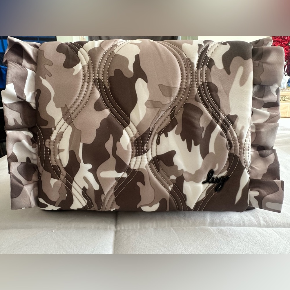 Lug conga and Camo Taupe with two straps